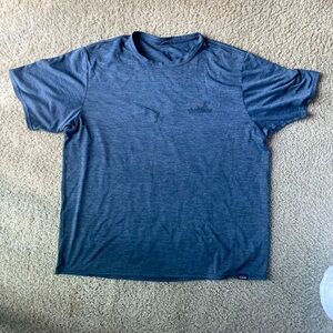 Patagonia Men’s Large Capilene Cool Daily Graphic Utility Blue X-Dye ‘73 skyline